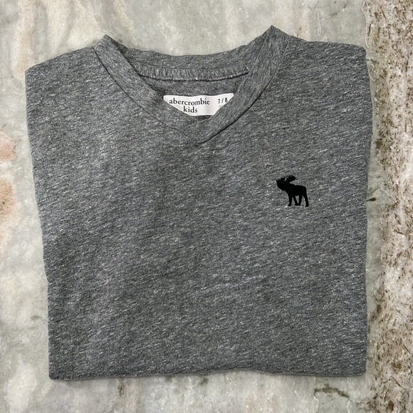 abercrombie kids Other - Abercrombie Kids • T-Shirt • Gray • Size 7/8